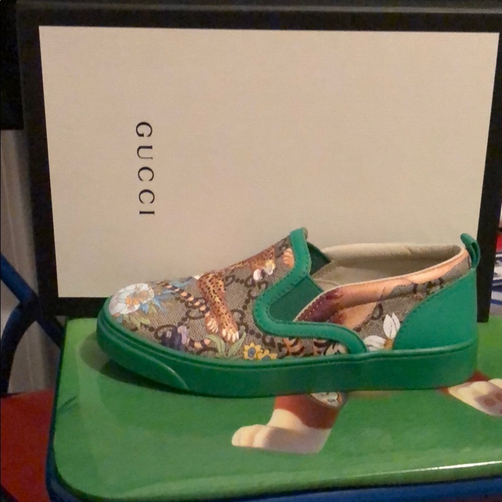 Gucci toddler shoes